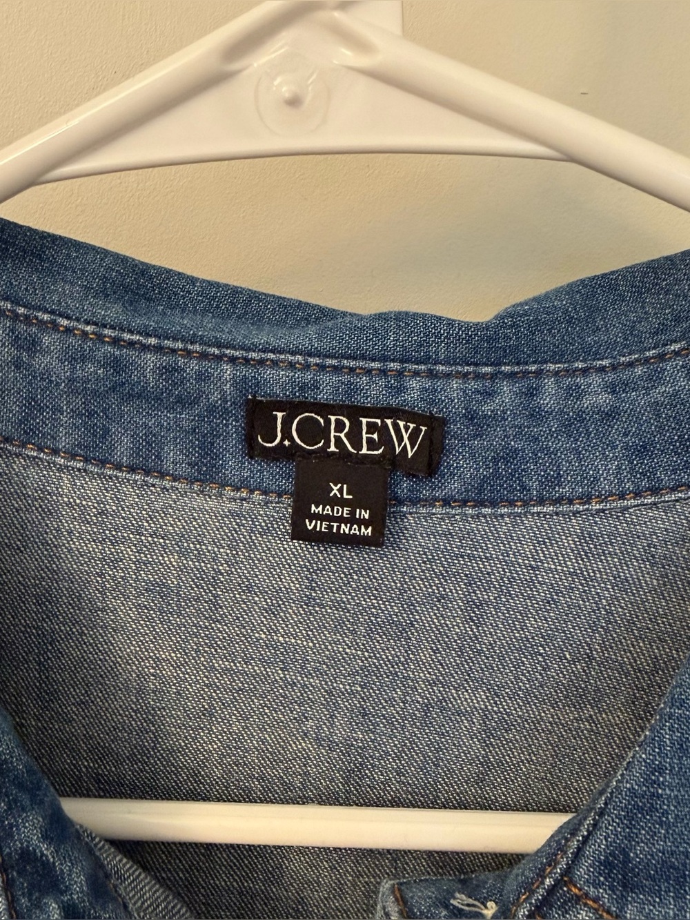 J.Crew Etienne cropped chambray shirt - Picture 4 of 5